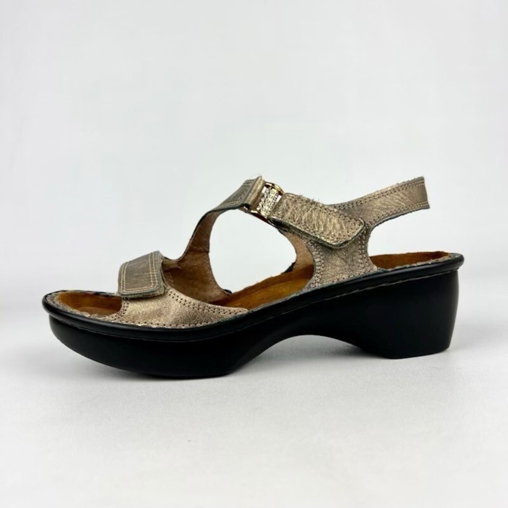 Naot Womens Size 37 Fado Gold Metallic Leather Sandal Rhinestone Buckle Comfort